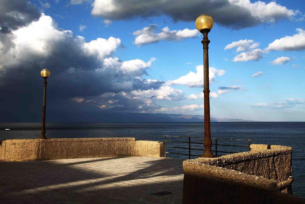 Il Fico Bed And Breakfast Santa Teresa Di Riva Exterior photo